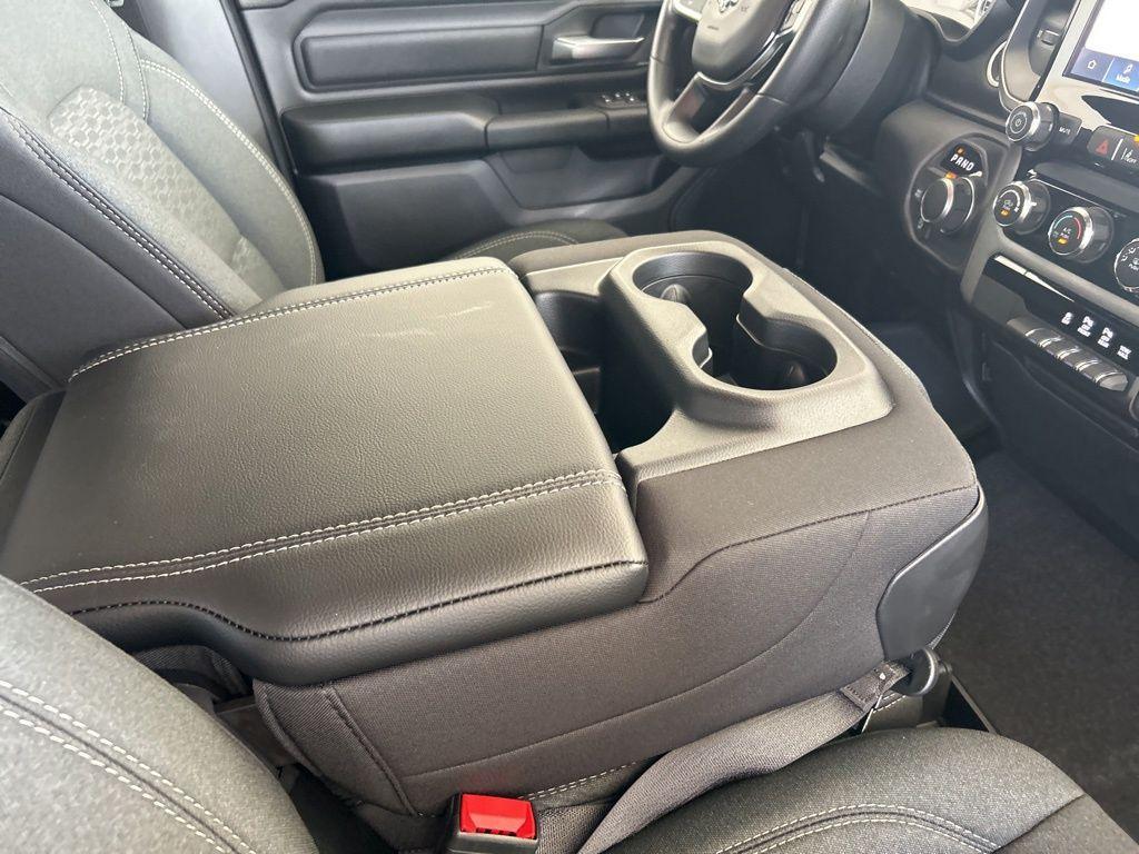 new 2025 Ram 1500 car, priced at $45,023
