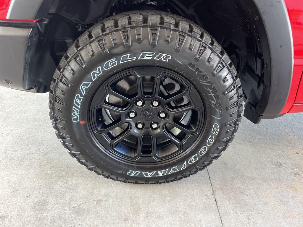 new 2025 Ram 1500 car, priced at $58,593