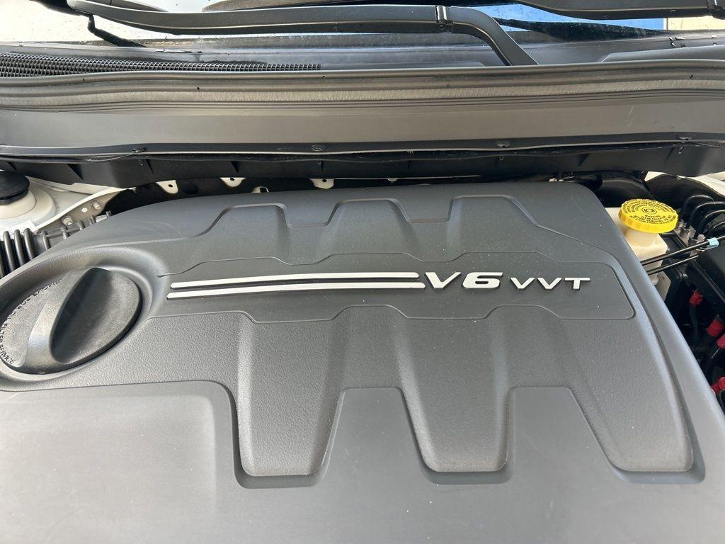 used 2022 Jeep Cherokee car, priced at $18,575