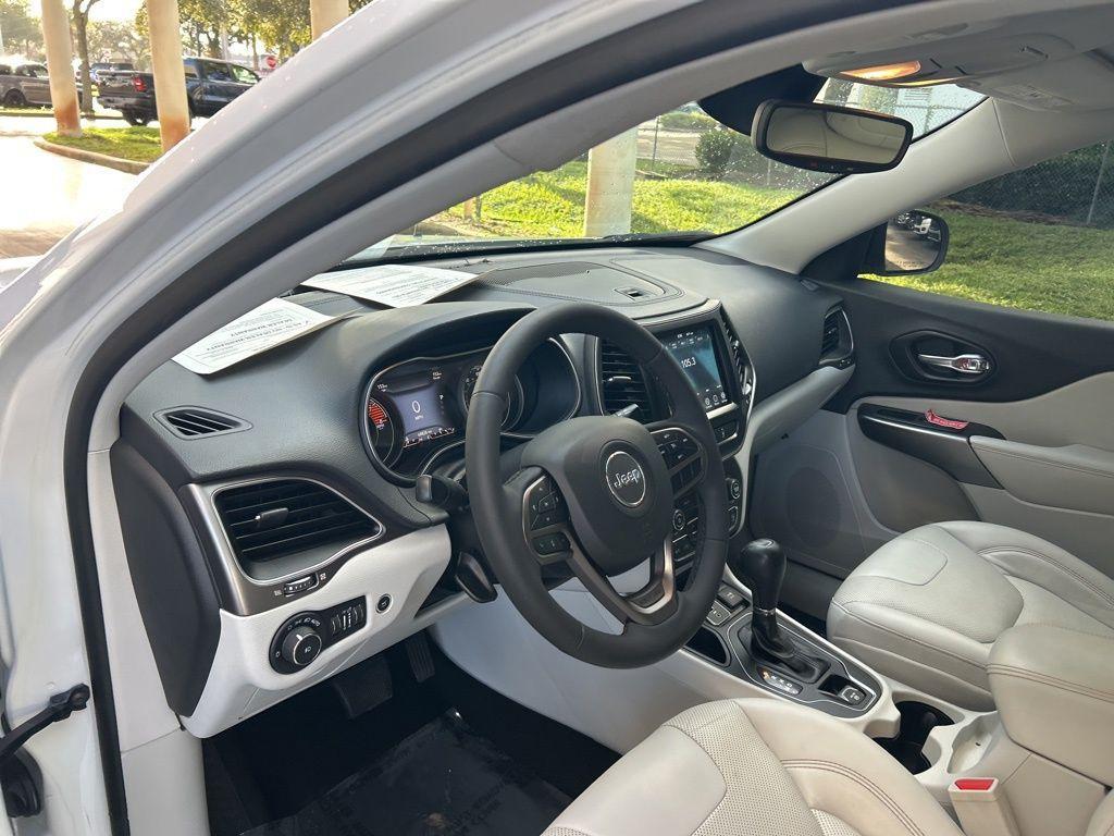 used 2022 Jeep Cherokee car, priced at $18,575