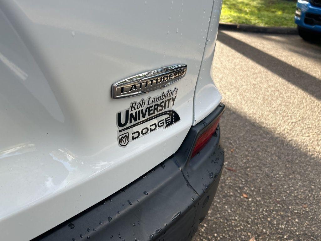 used 2022 Jeep Cherokee car, priced at $18,575