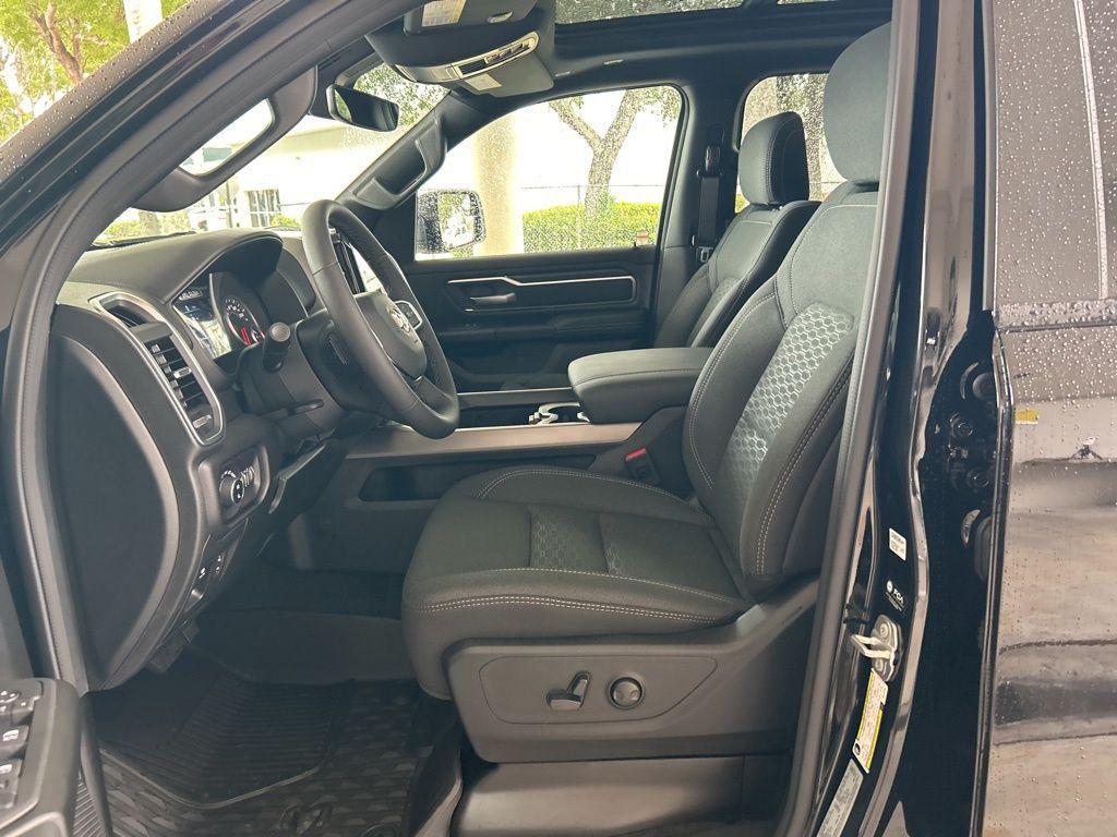 new 2025 Ram 1500 car, priced at $52,463