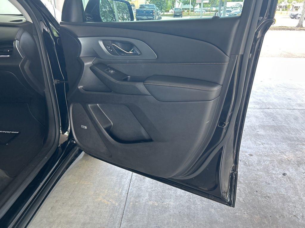 used 2019 Chevrolet Traverse car, priced at $22,991