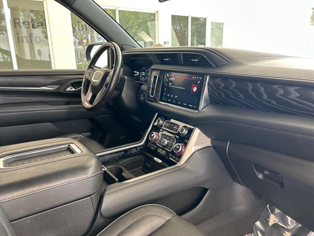 used 2023 GMC Yukon car, priced at $51,519