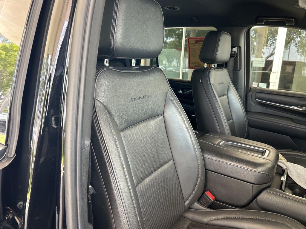 used 2023 GMC Yukon car, priced at $51,519