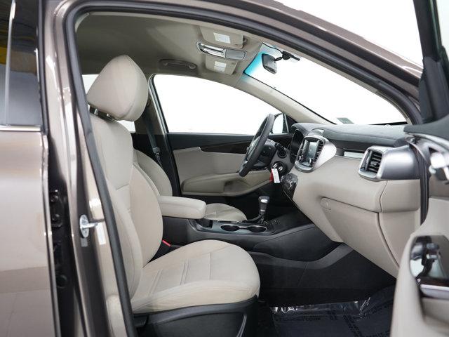 used 2019 Kia Sorento car, priced at $17,399