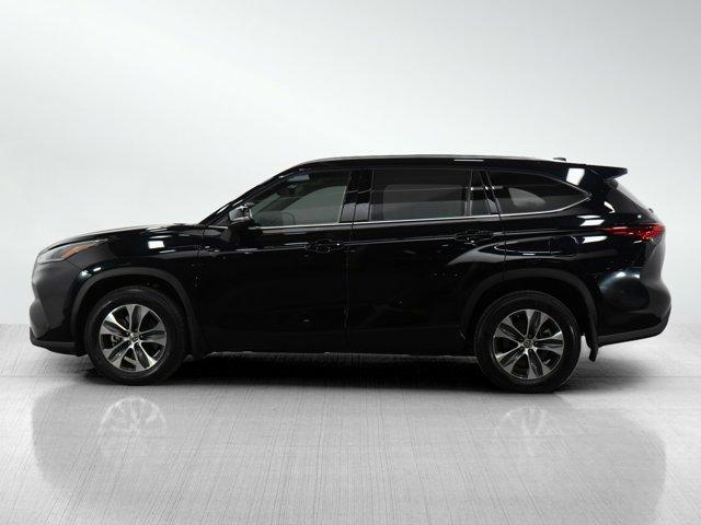 used 2021 Toyota Highlander car, priced at $37,998