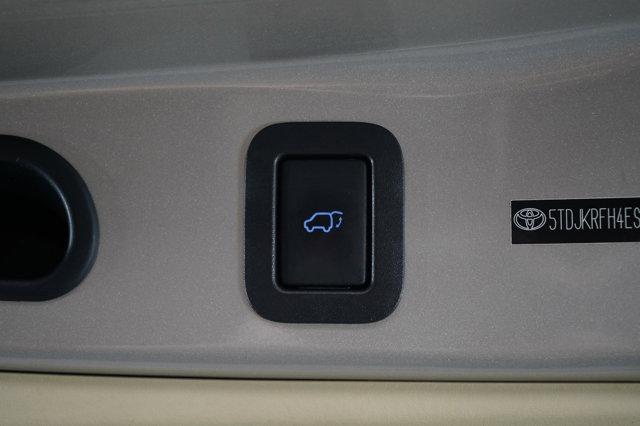 used 2014 Toyota Highlander car, priced at $17,797