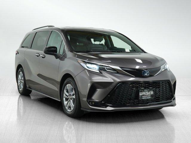 used 2022 Toyota Sienna car, priced at $38,998
