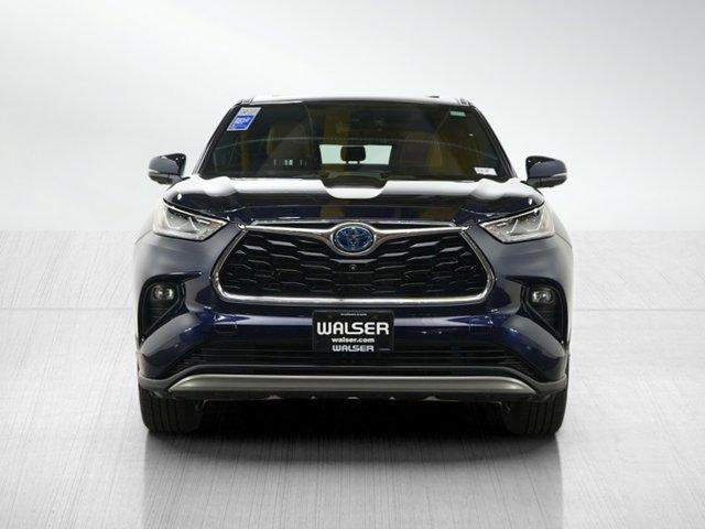 used 2023 Toyota Highlander Hybrid car, priced at $50,998