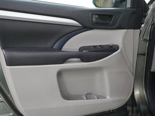 used 2017 Toyota Highlander car, priced at $19,399