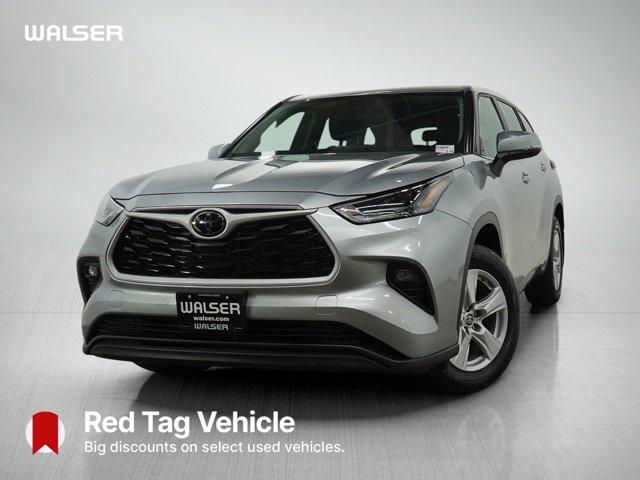 used 2024 Toyota Highlander car, priced at $34,499