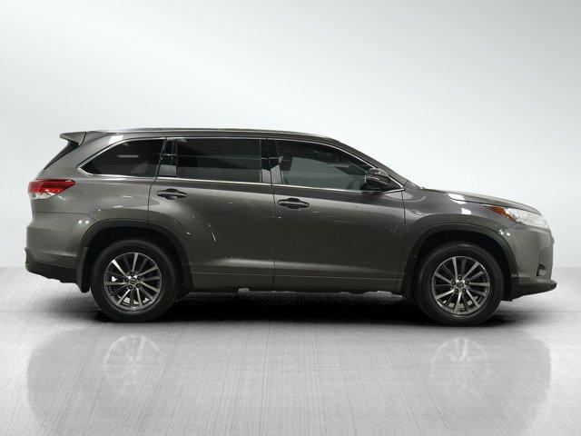 used 2017 Toyota Highlander car, priced at $23,998