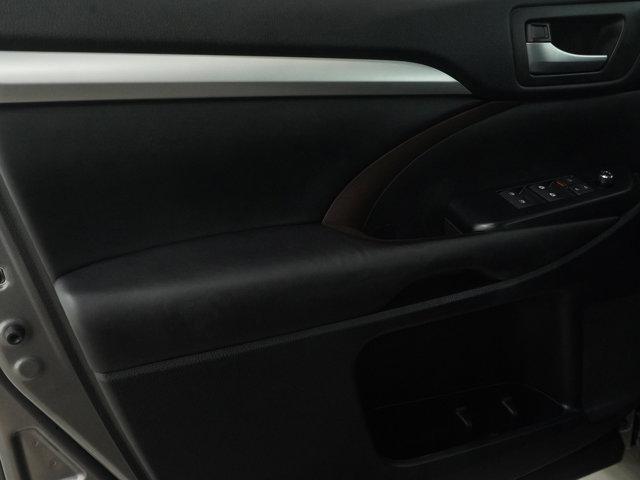 used 2017 Toyota Highlander car, priced at $23,998