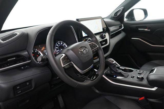 used 2024 Toyota Highlander car, priced at $47,998