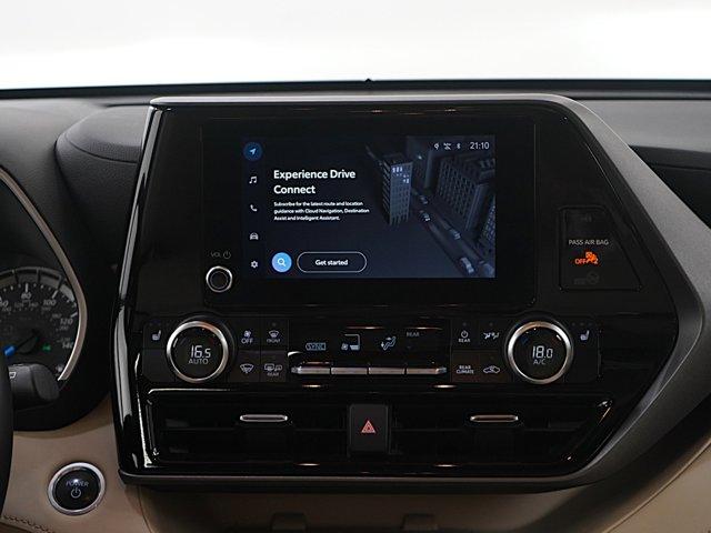 used 2024 Toyota Highlander Hybrid car, priced at $46,998