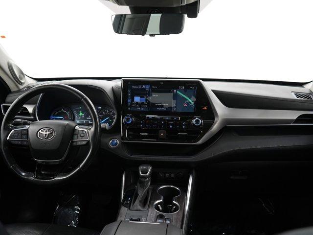 used 2020 Toyota Highlander Hybrid car, priced at $28,998