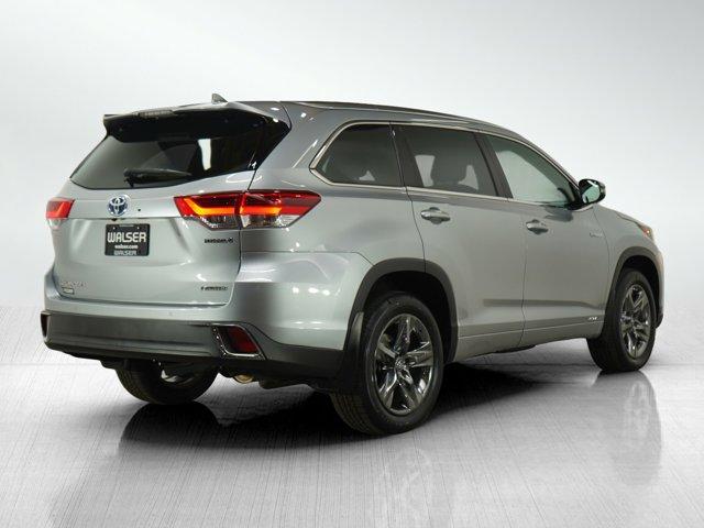 used 2017 Toyota Highlander Hybrid car, priced at $27,998