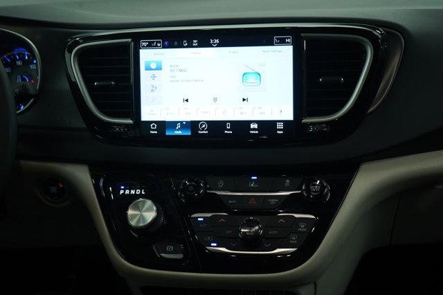 used 2022 Chrysler Pacifica car, priced at $21,998