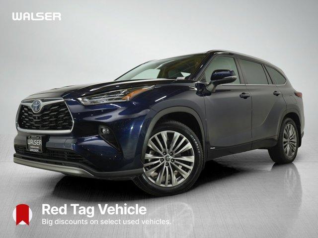 used 2022 Toyota Highlander Hybrid car, priced at $34,399
