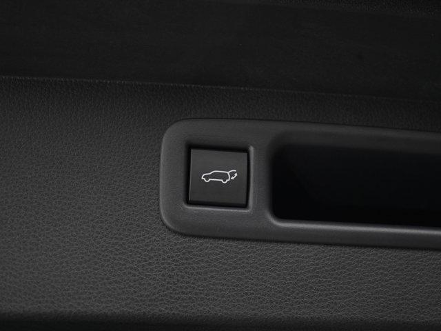 used 2025 Toyota Highlander Hybrid car, priced at $59,998