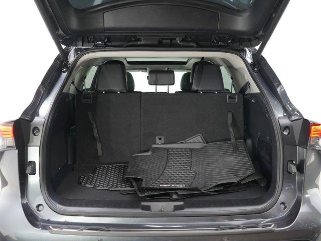 used 2025 Toyota Highlander Hybrid car, priced at $59,998