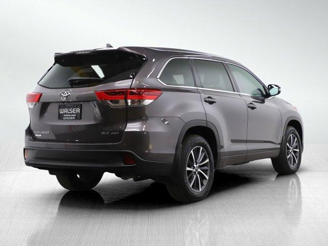 used 2018 Toyota Highlander car, priced at $21,599