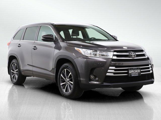 used 2018 Toyota Highlander car, priced at $21,599