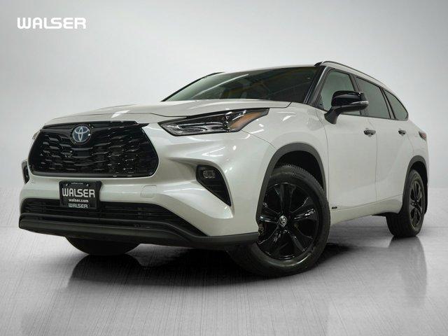 used 2024 Toyota Highlander Hybrid car, priced at $51,499
