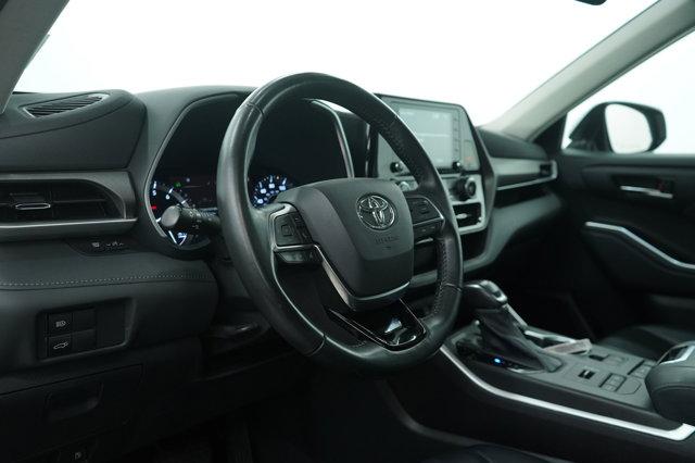 used 2021 Toyota Highlander car, priced at $31,998