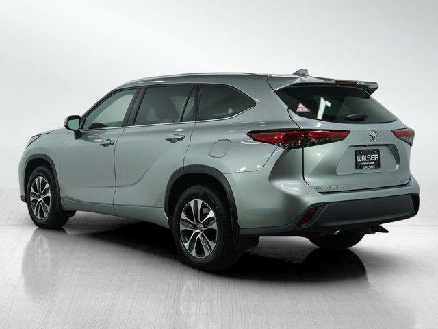 used 2021 Toyota Highlander car, priced at $31,998