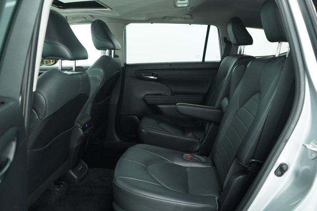 used 2021 Toyota Highlander car, priced at $31,998