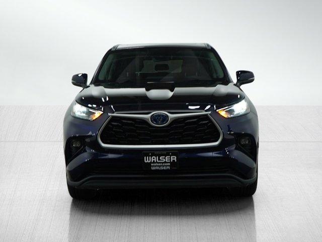 used 2023 Toyota Highlander Hybrid car, priced at $45,998