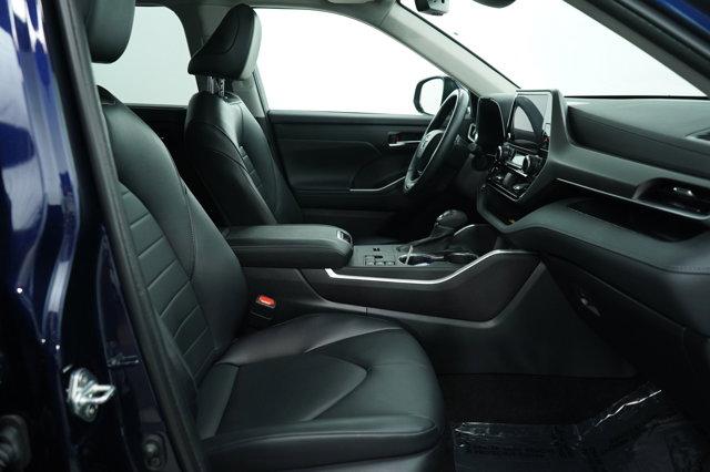 used 2023 Toyota Highlander Hybrid car, priced at $45,998