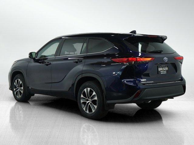 used 2023 Toyota Highlander Hybrid car, priced at $45,998
