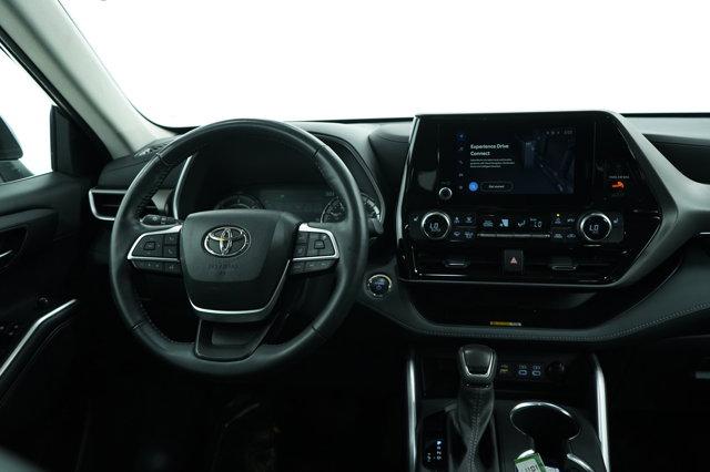 used 2023 Toyota Highlander Hybrid car, priced at $45,998