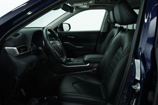 used 2023 Toyota Highlander Hybrid car, priced at $45,998