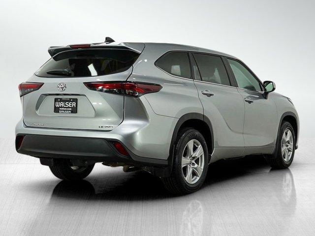 used 2024 Toyota Highlander car, priced at $33,399