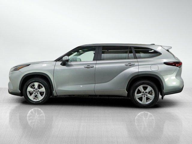used 2024 Toyota Highlander car, priced at $33,399