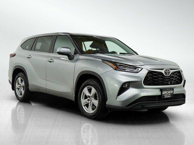 used 2024 Toyota Highlander car, priced at $33,399