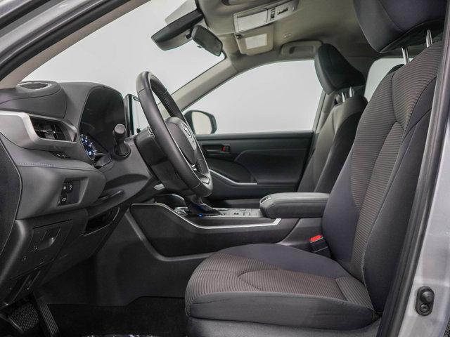 used 2024 Toyota Highlander car, priced at $33,399