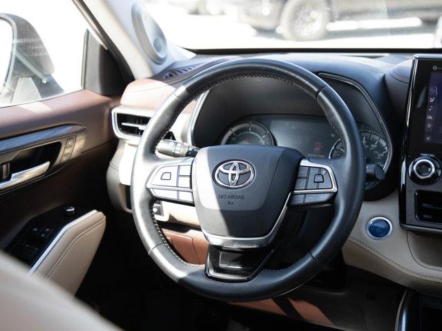 used 2021 Toyota Highlander Hybrid car, priced at $42,998