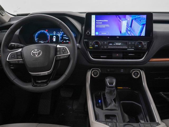 used 2025 Toyota Grand Highlander car, priced at $55,998