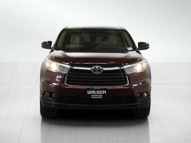 used 2015 Toyota Highlander car, priced at $23,397