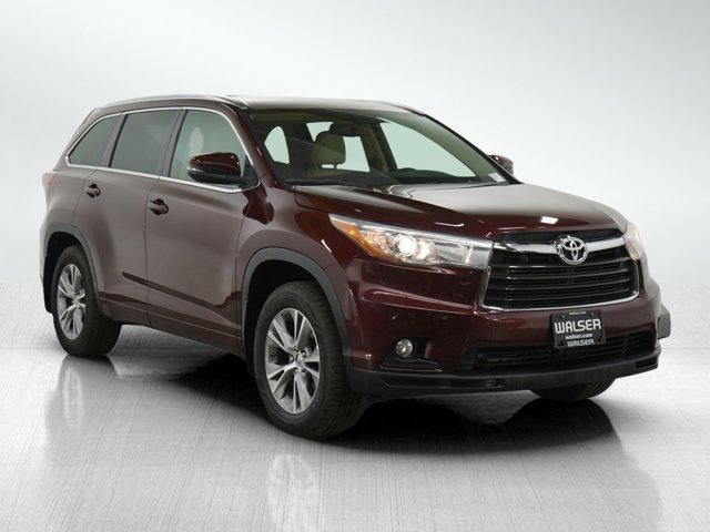 used 2015 Toyota Highlander car, priced at $23,397