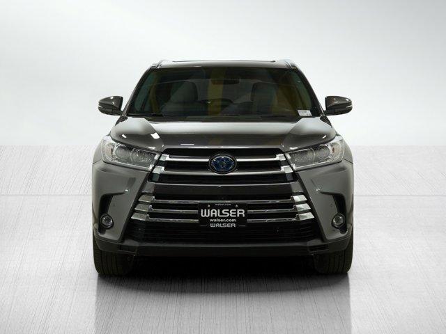 used 2019 Toyota Highlander Hybrid car, priced at $29,699