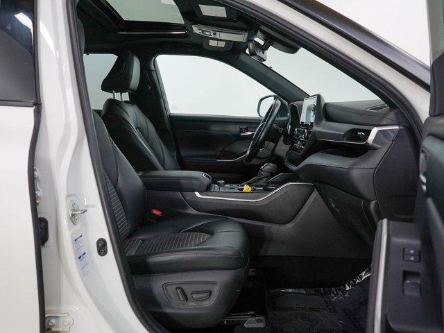 used 2021 Toyota Highlander car, priced at $28,799