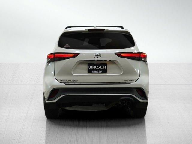 used 2021 Toyota Highlander car, priced at $28,799