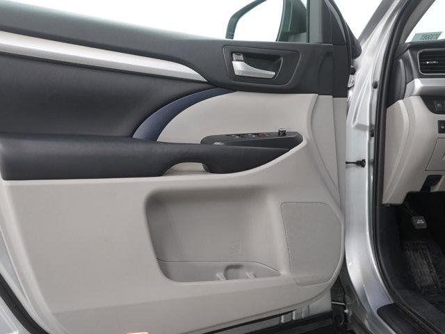 used 2019 Toyota Highlander car, priced at $29,998