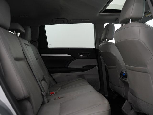 used 2019 Toyota Highlander car, priced at $29,998